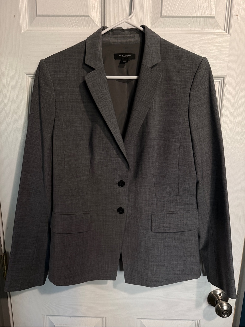 Women’s Ann Taylor Grey Single-Breasted Tailored Blazer
